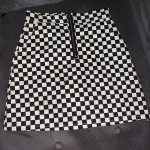 Beautiful geometric skirt size S